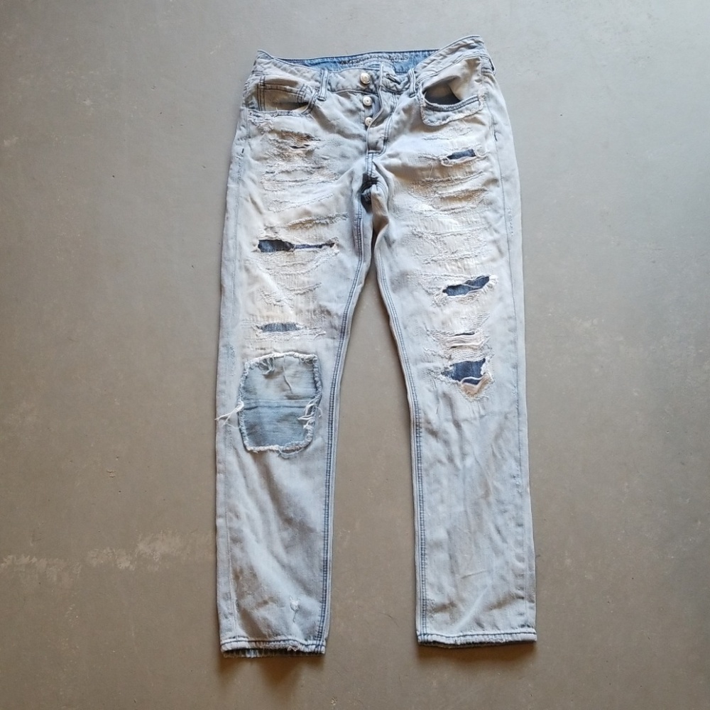 Size 4 American Eagle Tomgirl